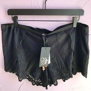 Chaser Black Lace Drawstring Shorts Size M